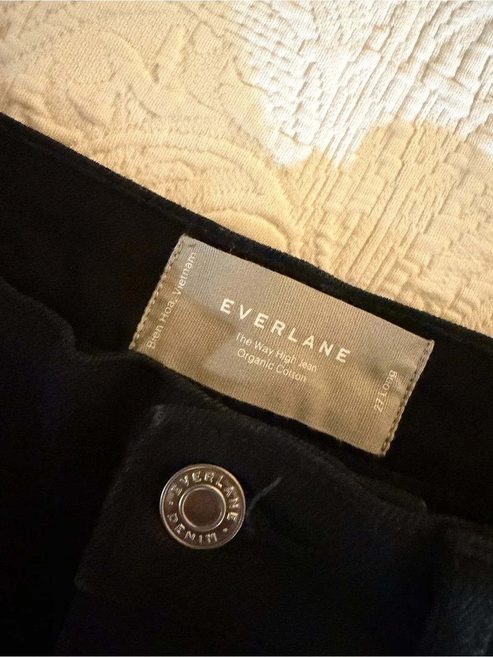 Everlane High-Rise The Way High Jeans — Black 27L 29” inseam - Picture 7 of 9